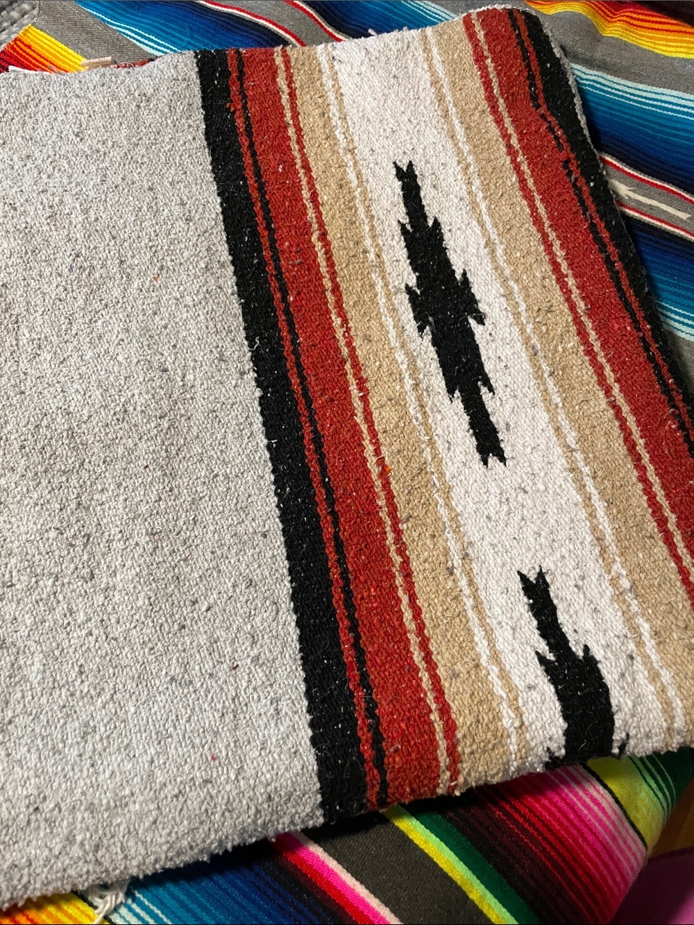 Handwoven Cream and Red Southwestern Decorative blanket - Picture 4 of 7